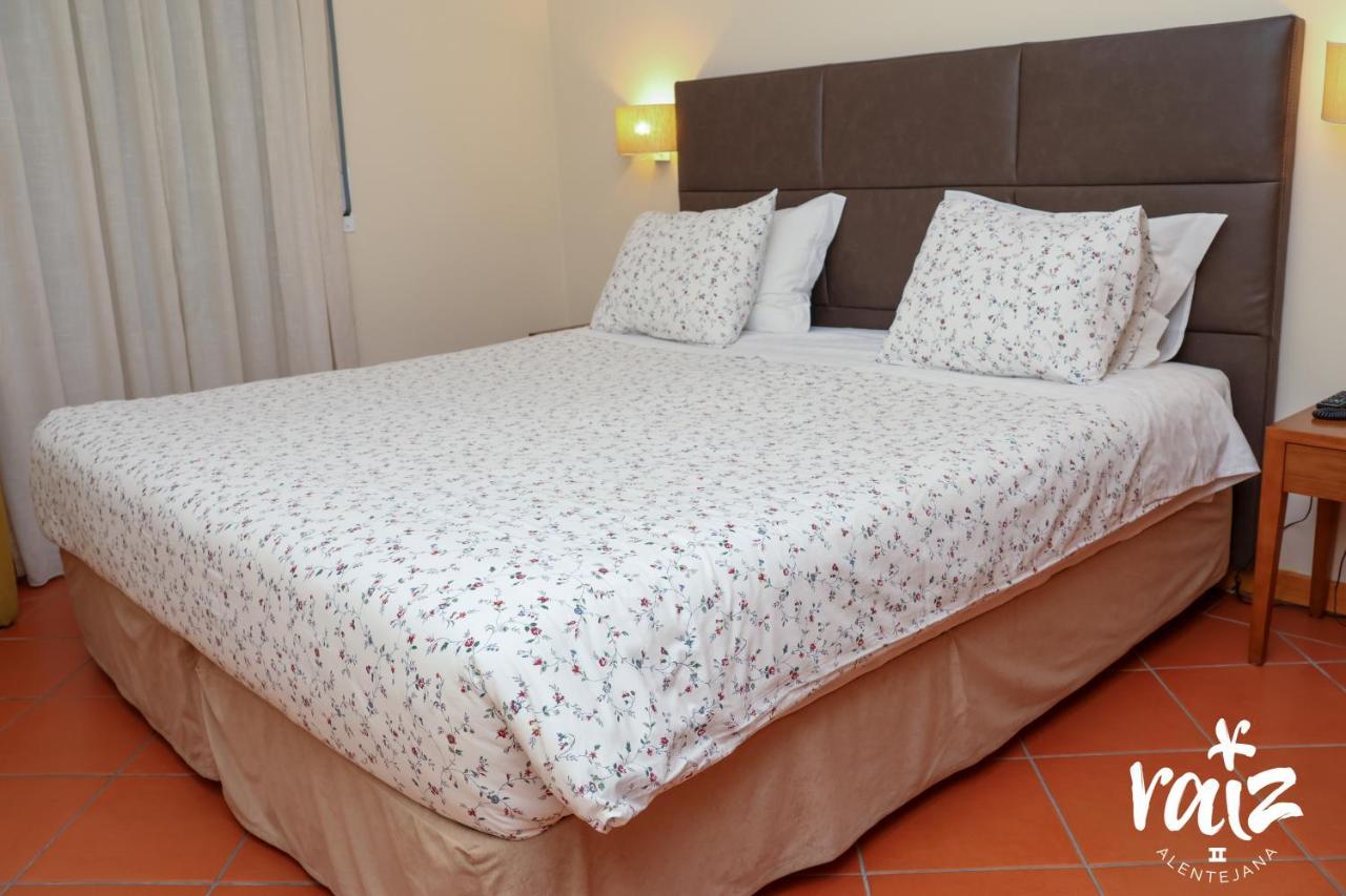 Raiz Alentejana II Bed & Breakfast Reguengos de Monsaraz Exterior foto