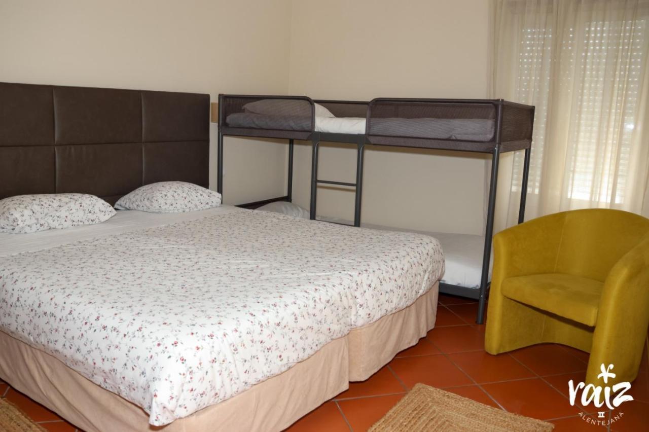 Raiz Alentejana II Bed & Breakfast Reguengos de Monsaraz Exterior foto